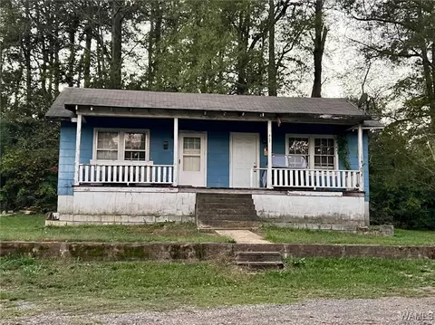 225 3rd Ave NW, Fayette, AL 35555