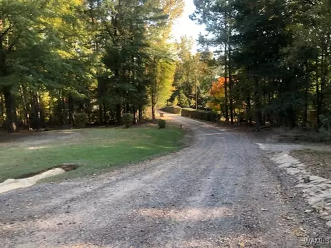 142 Lake Arnedra Cir, Coker, AL 35452