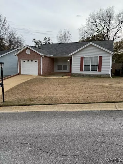 821 Windsong Dr, Northport, AL 35476