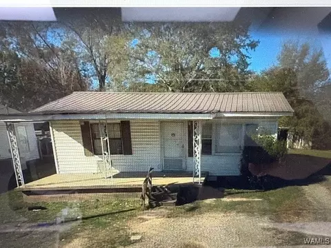 1023 3rd Ave NE, Fayette, AL 35555