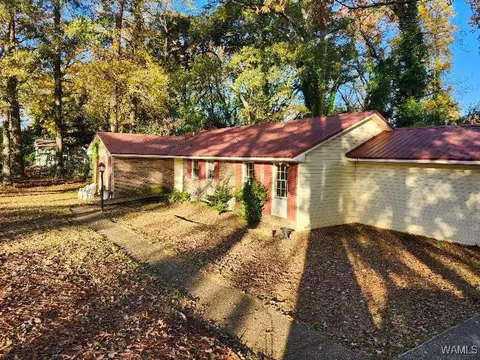 4 Skyline Dr, Tuscaloosa, AL 35405