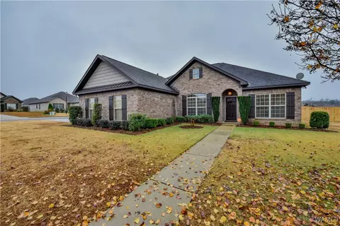 12566 Cottage Ln, Northport, AL 35475