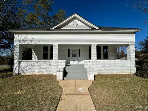 144 3rd Ave S, Akron, AL 35441