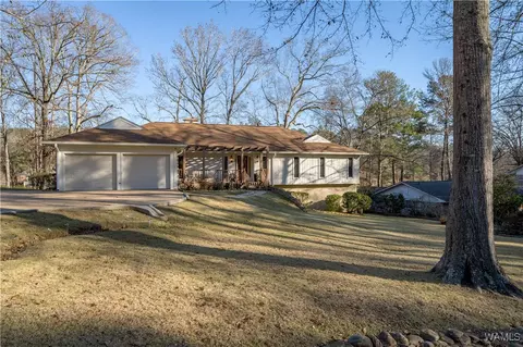 5321 Northwood Lake Dr W, Northport, AL 35473