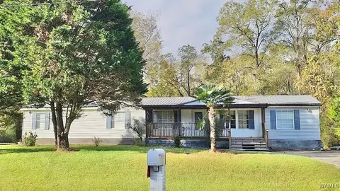 17033 Bayside Dr, Northport, AL 35475
