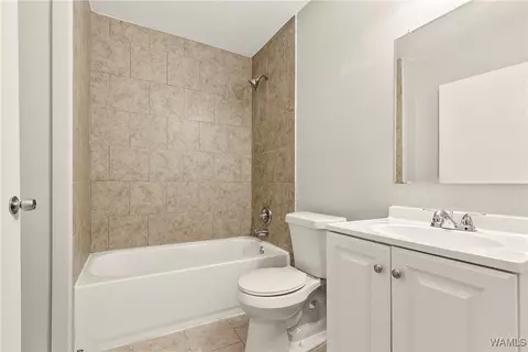 Bath - 1638 58th Ave E, Cottondale, AL 35453 photo 3 of 3