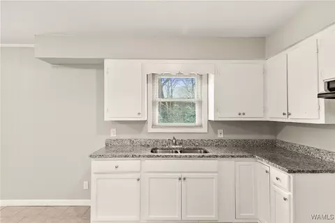Kitchen - 1638 58th Ave E, Cottondale, AL 35453 photo 3 of 3