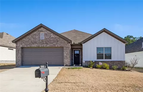 13107 Garden Creek Ln, Northport, AL 35473