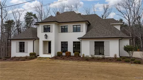 2726 Battlement Dr NE, Tuscaloosa, AL 35406