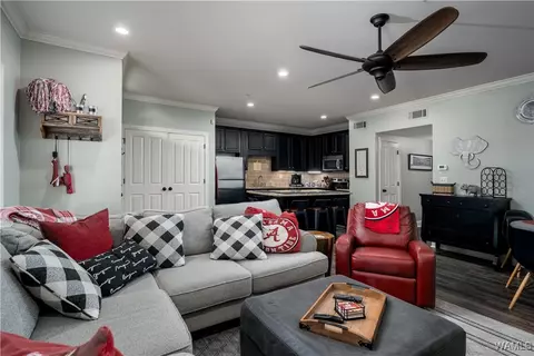 1403 University Blvd #7, Tuscaloosa, AL 35401