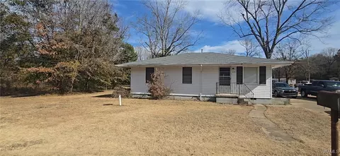 2715 S High St, Selma, AL 36701