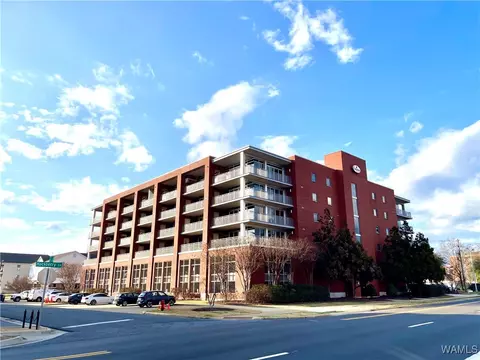 1018 Hackberry Ln #303, Tuscaloosa, AL 35401