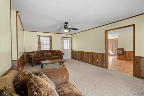 Living - 511 Lamon Chapel Loop, Jasper, AL 35503 photo 3 of 6