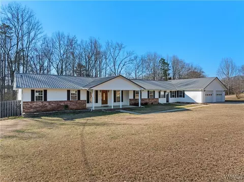 Exterior - 511 Lamon Chapel Loop, Jasper, AL 35503 photo 3 of 9