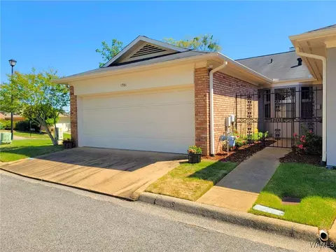 1701 Dauphine Dr, Tuscaloosa, AL 35406