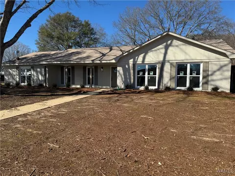 3876 Aspen St, Northport, AL 35473
