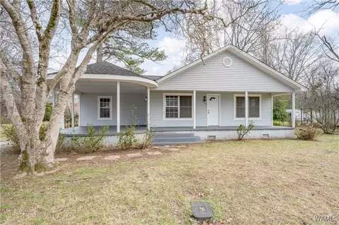 266 3rd Ave, Moundville, AL 35474