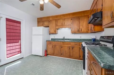 Kitchen - 625 Abrams St, Eutaw, AL 35462 photo 1 of 4