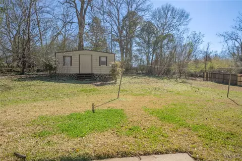 Exterior - 625 Abrams St, Eutaw, AL 35462 photo 2 of 3