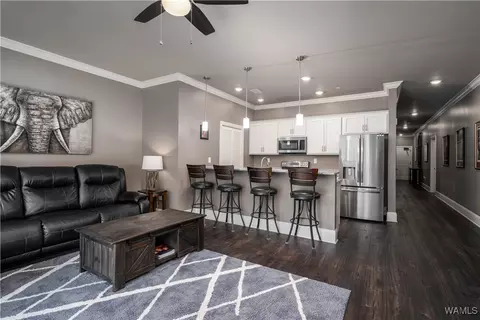 511 11th St #204, Tuscaloosa, AL 35401