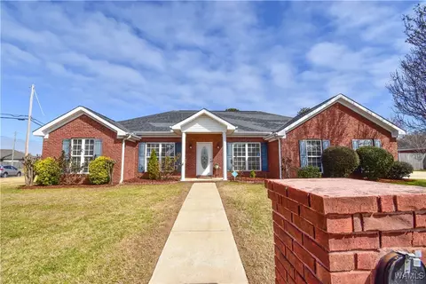 2220 Englewood Dr, Tuscaloosa, AL 35405