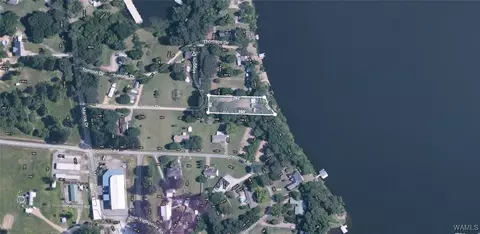15075 Marina Dr, Northport, AL 35475