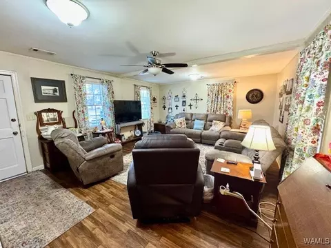 1002 Cedar Crest Dr, Demopolis, AL 36732 photo 3