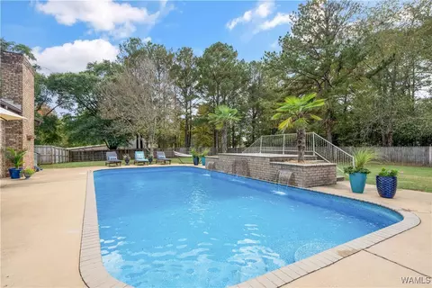 12280 Viewpoint Rd, Northport, AL 35475