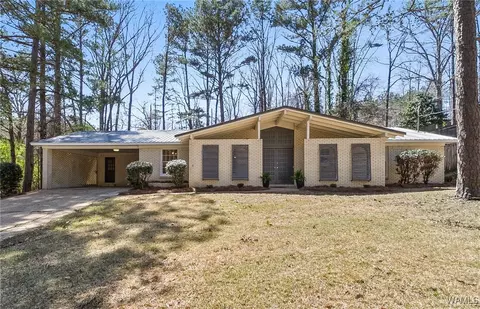 3301 Paddlecreek Ln, Northport, AL 35473