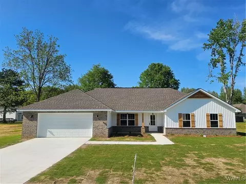 50 Bank Dr, Moundville, AL 35474