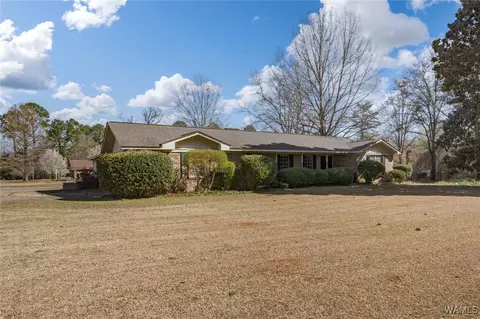8732 Lodge Ln, Cottondale, AL 35453