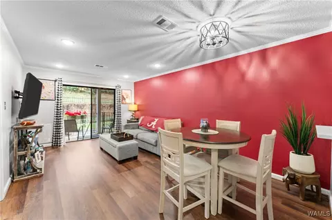 1747 Jack Warner Pkwy #105A, Tuscaloosa, AL 35401