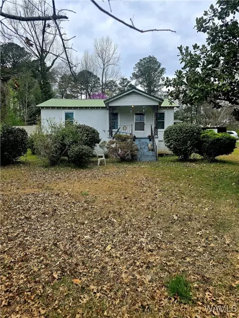 816 4th St NW, Reform, AL 35481