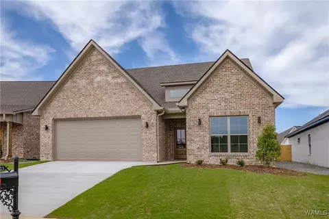 12613 White Pine Dr, Northport, AL 35475
