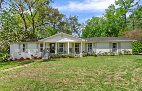 1612 Woodridge Rd, Tuscaloosa, AL 35406