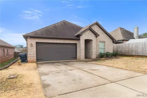 2746 Lily Cir, Northport, AL 35473