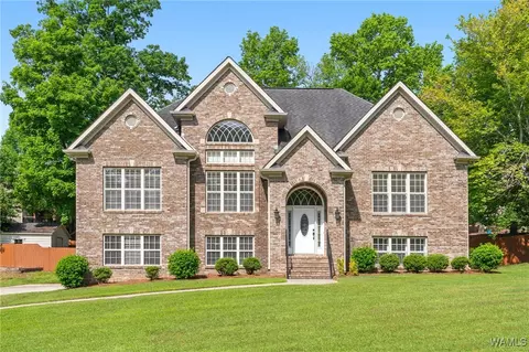 2637 Hawthorne Lake Rd, Helena, AL 35022