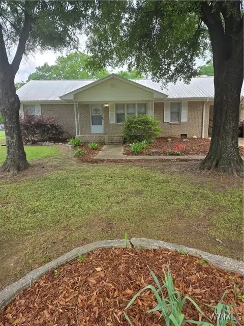 35 Booth Est, Northport, AL 35473