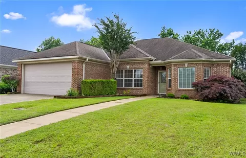 5707 Bridle Ln, Northport, AL 35473