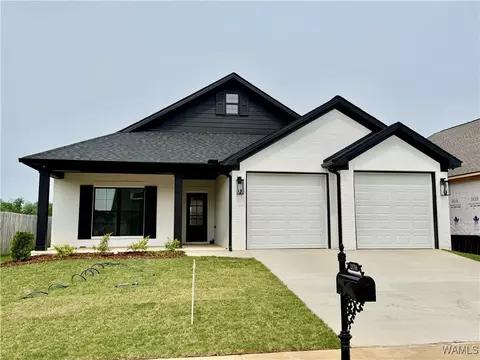 13706 Blackoak Dr, Northport, AL 35475