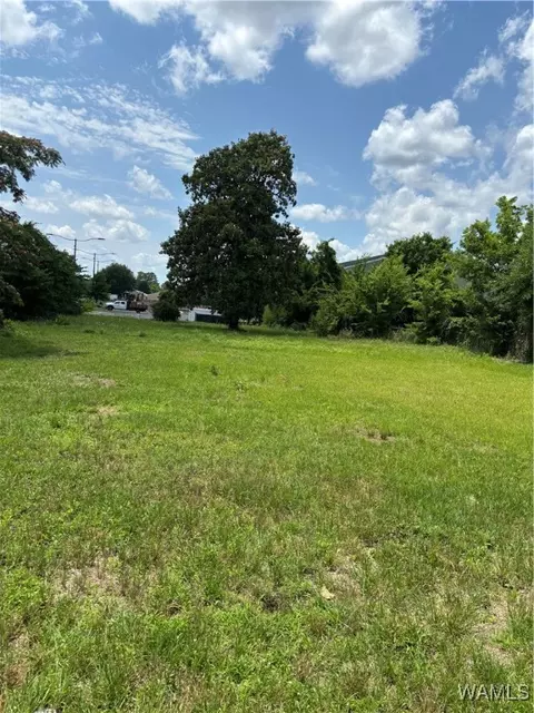620 23rd Ave E, Tuscaloosa, AL 35404