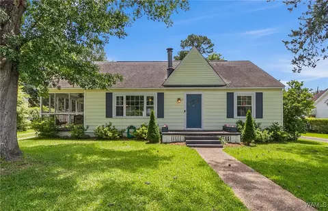13 Arlington Dr, Tuscaloosa, AL 35401