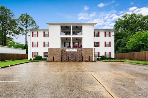 1015 14th Ave #1, Tuscaloosa, AL 35401
