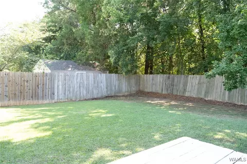 Exterior - 1005 Dow St, Demopolis, AL 36732 photo 8 of 11