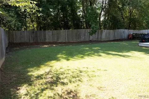 Exterior - 1005 Dow St, Demopolis, AL 36732 photo 7 of 11
