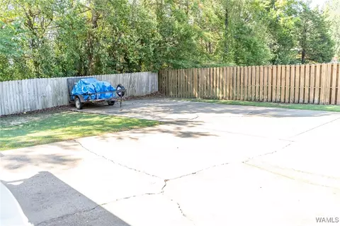 Exterior - 1005 Dow St, Demopolis, AL 36732 photo 9 of 11