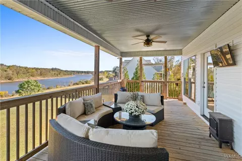 12845 Lackey Ln, Fosters, AL 35463