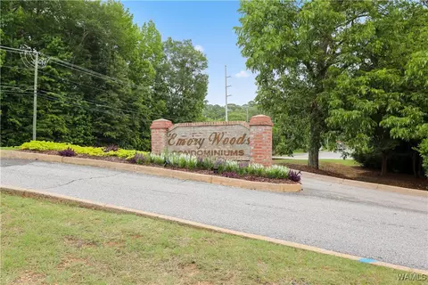 2515 Veterans Memorial Pkwy #412, Tuscaloosa, AL 35404