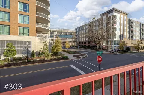 712 Frank Thomas Ave #303, Tuscaloosa, AL 35401