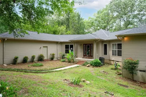 12558 Middle Creek Dr, Coker, AL 35452